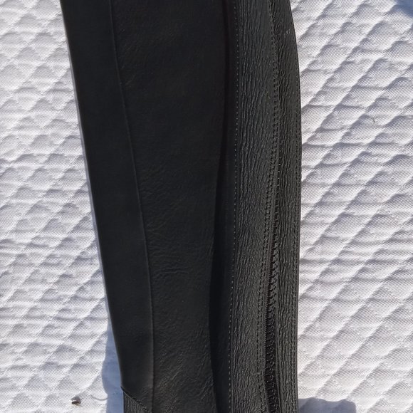 NWT Ariat close contact half chaps style 10004542 size XST - Picture 4 of 12